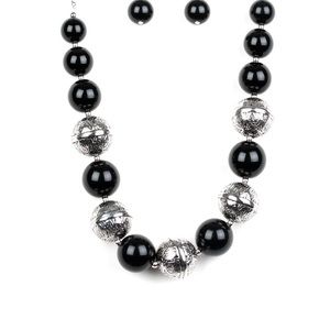 Necklace & Earring set(black/silver)!